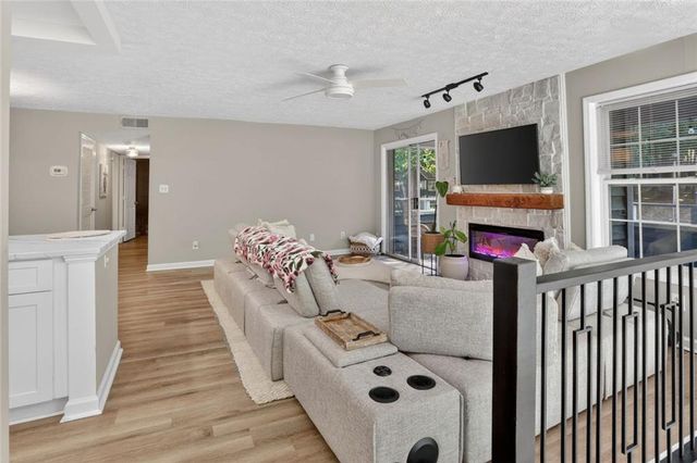 1410 N Crossing Drive NE, Atlanta, GA 30329