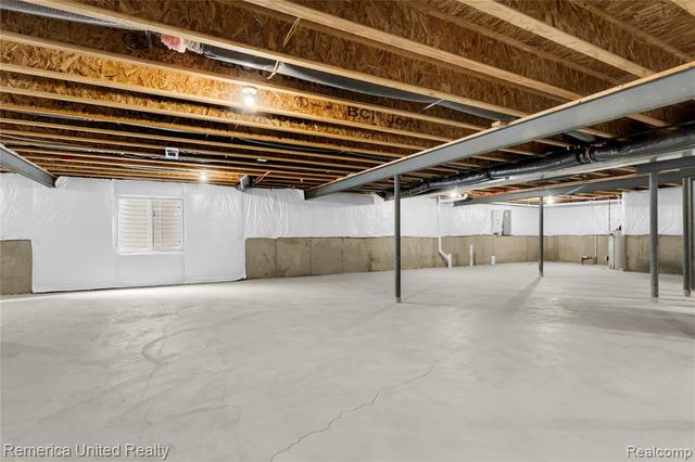 50222 Thatcher Street, Canton, MI 48188