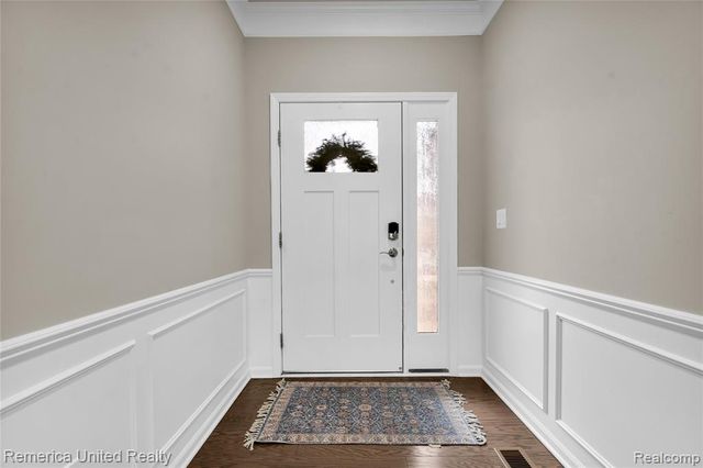 50222 Thatcher Street, Canton, MI 48188