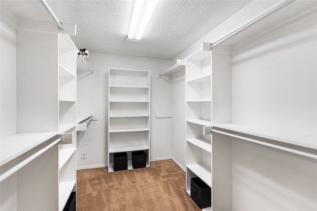 904 Kent Drive, Gainesville, TX 76240