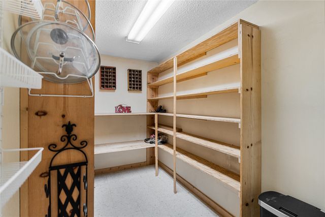 904 Kent Drive, Gainesville, TX 76240