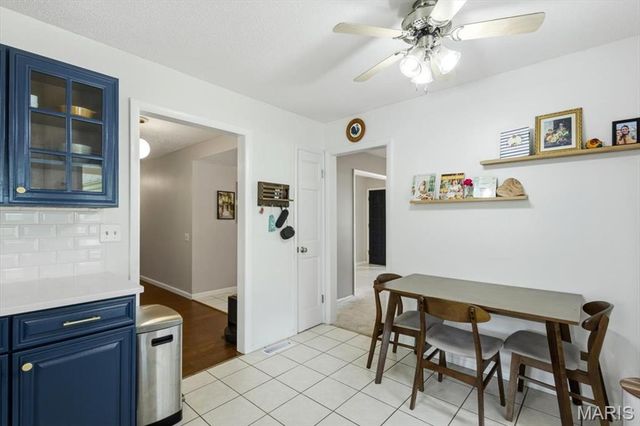 814 Phaeton Drive, Manchester, MO 63021