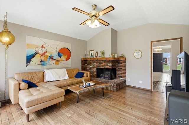 814 Phaeton Drive, Manchester, MO 63021