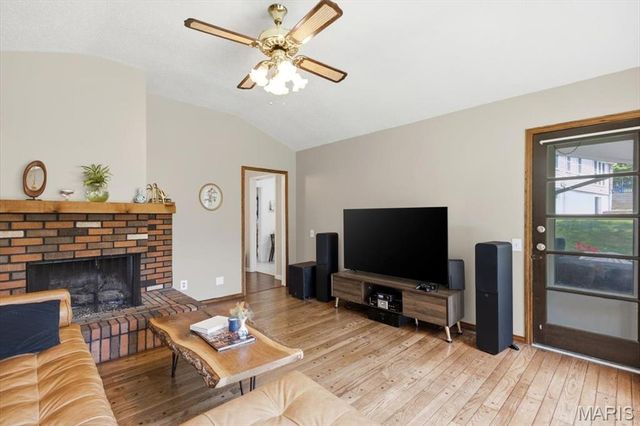 814 Phaeton Drive, Manchester, MO 63021