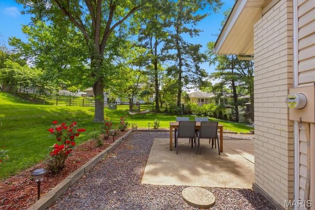 814 Phaeton Drive, Manchester, MO 63021