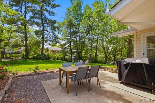 814 Phaeton Drive, Manchester, MO 63021