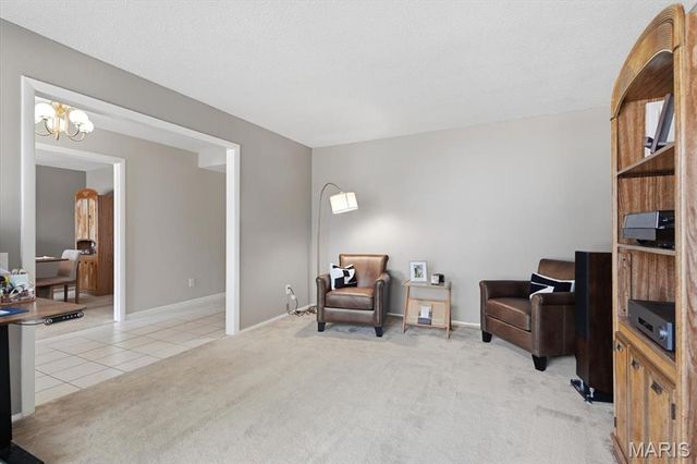 814 Phaeton Drive, Manchester, MO 63021