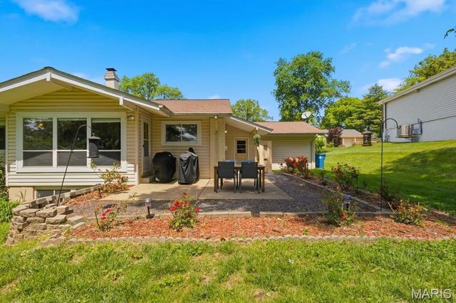 814 Phaeton Drive, Manchester, MO 63021