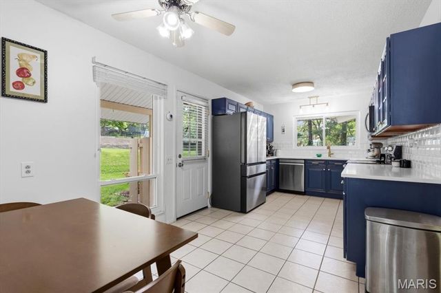814 Phaeton Drive, Manchester, MO 63021