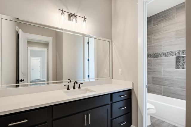 5046 JON OAK CV, Arlington, TN 38002