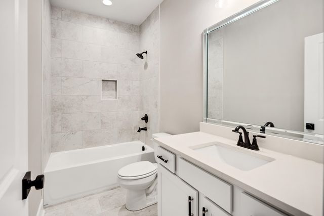 5046 JON OAK CV, Arlington, TN 38002