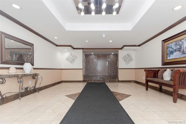 2035 Central Park Avenue AA4, Yonkers, NY 10710