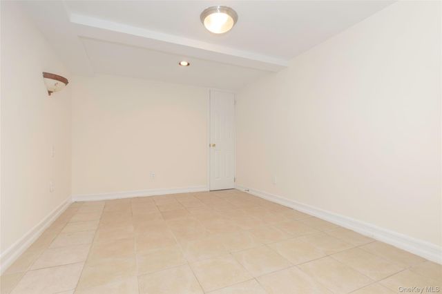 2035 Central Park Avenue AA4, Yonkers, NY 10710