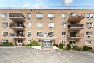 2035 Central Park Avenue AA4, Yonkers, NY 10710