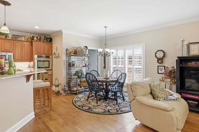 5212 Ravens Glen, Nashville, TN 37211