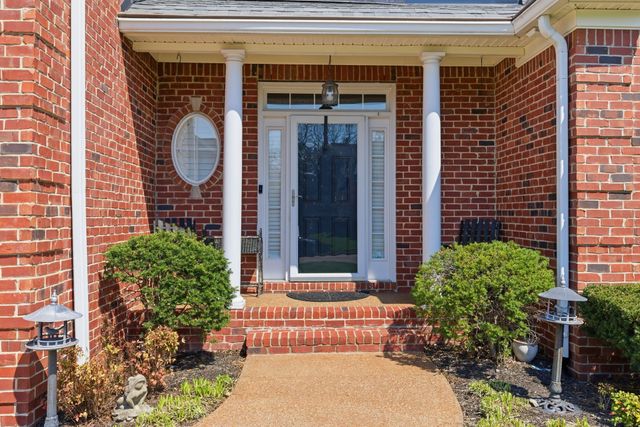 5212 Ravens Glen, Nashville, TN 37211