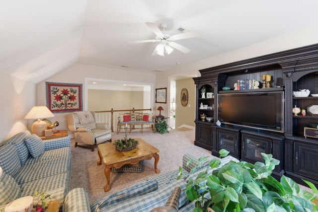 5212 Ravens Glen, Nashville, TN 37211