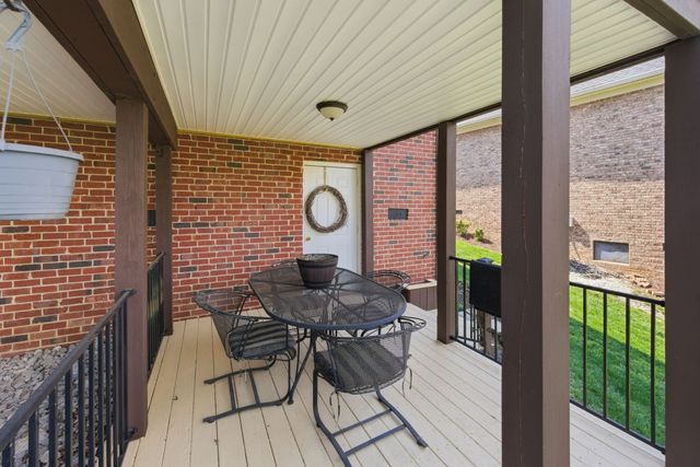 5212 Ravens Glen, Nashville, TN 37211