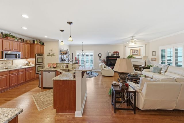 5212 Ravens Glen, Nashville, TN 37211