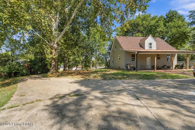 952 Palatka Rd, Louisville, KY 40214