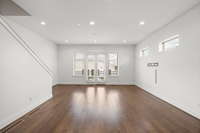 2603 Hutchins, Houston, TX 77004