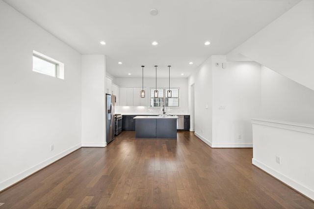 2603 Hutchins, Houston, TX 77004