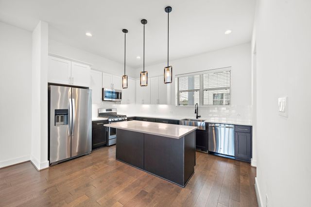 2603 Hutchins, Houston, TX 77004