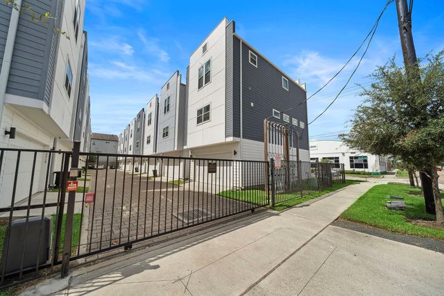 2603 Hutchins, Houston, TX 77004