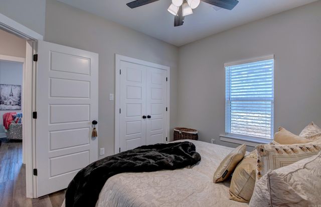 3 Woodhaven Ct, Jacksonville, AR 72076