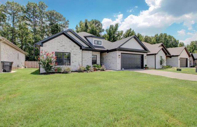 3 Woodhaven Ct, Jacksonville, AR 72076