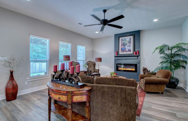 3 Woodhaven Ct, Jacksonville, AR 72076
