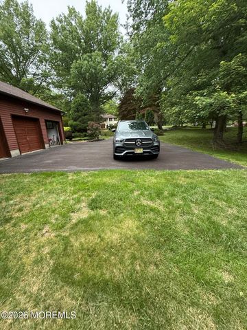 8 Delwood Drive, Holmdel, NJ 07733