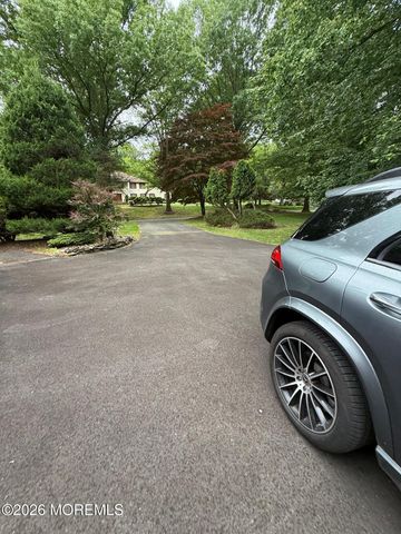 8 Delwood Drive, Holmdel, NJ 07733