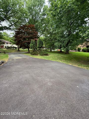 8 Delwood Drive, Holmdel, NJ 07733