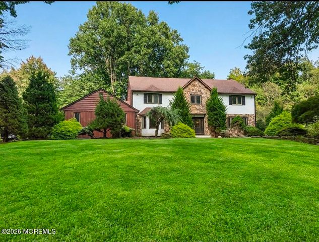 8 Delwood Drive, Holmdel, NJ 07733