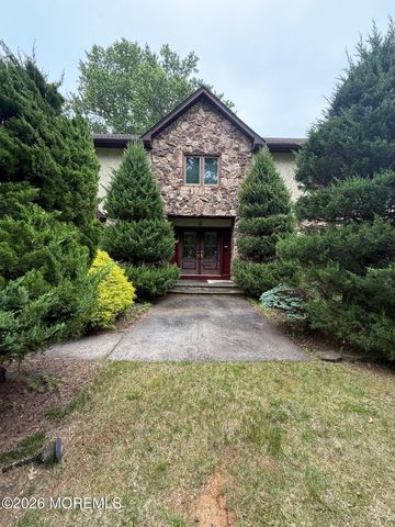8 Delwood Drive, Holmdel, NJ 07733