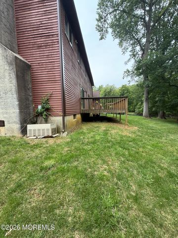 8 Delwood Drive, Holmdel, NJ 07733