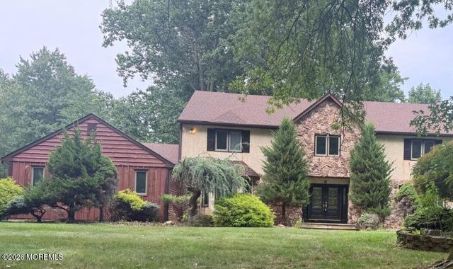 8 Delwood Drive, Holmdel, NJ 07733