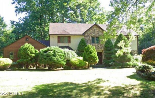 8 Delwood Drive, Holmdel, NJ 07733