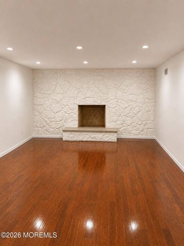 8 Delwood Drive, Holmdel, NJ 07733