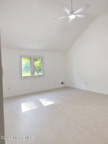 8 Delwood Drive, Holmdel, NJ 07733