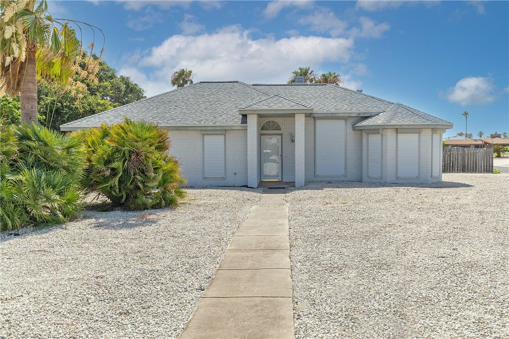 15334 Gypsy St, Corpus Christi, TX 78418