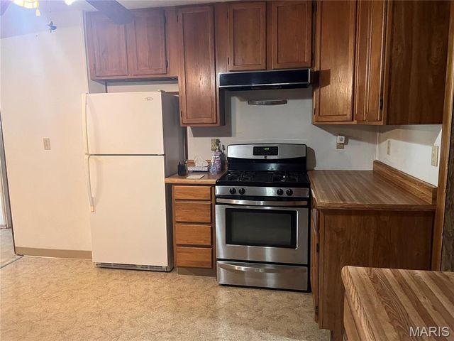 3900 N Park Drive, Belleville, IL 62226