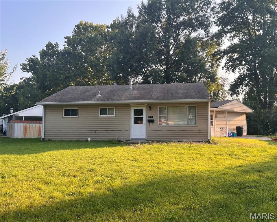 3900 N Park Drive, Belleville, IL 62226