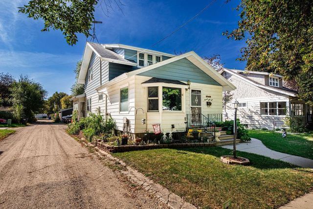 1364 12th Avenue S, Fargo, ND 58103