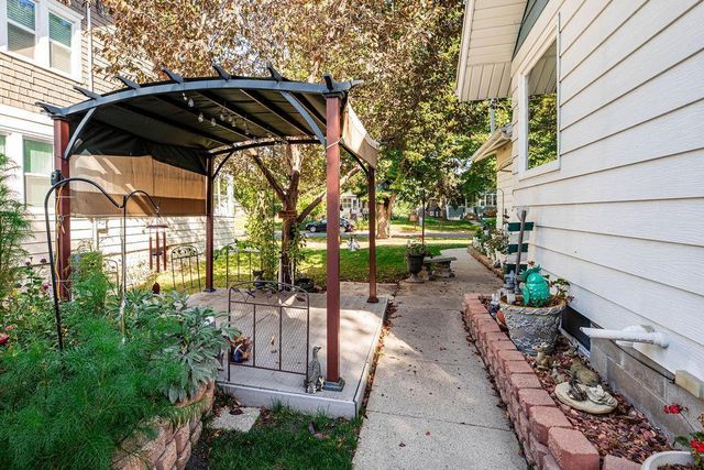 1364 12th Avenue S, Fargo, ND 58103