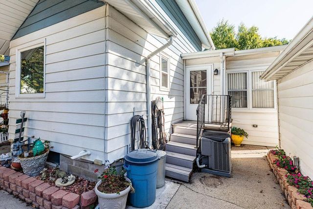 1364 12th Avenue S, Fargo, ND 58103