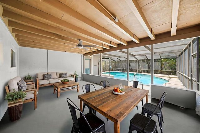 13312 LAKE GEORGE LANE, Tampa, FL 33618