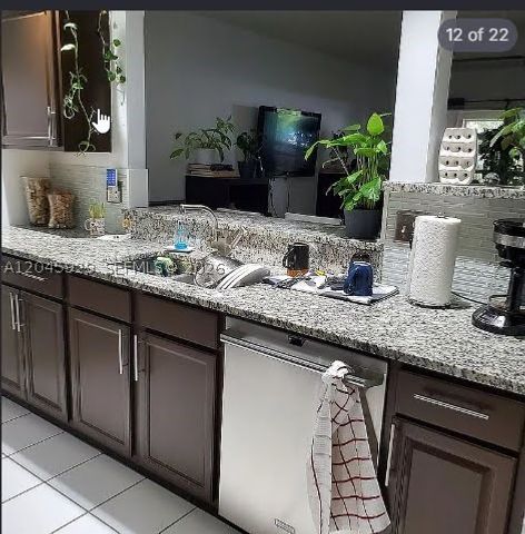 132 Sparrow Dr B, Royal Palm Beach, FL 33411