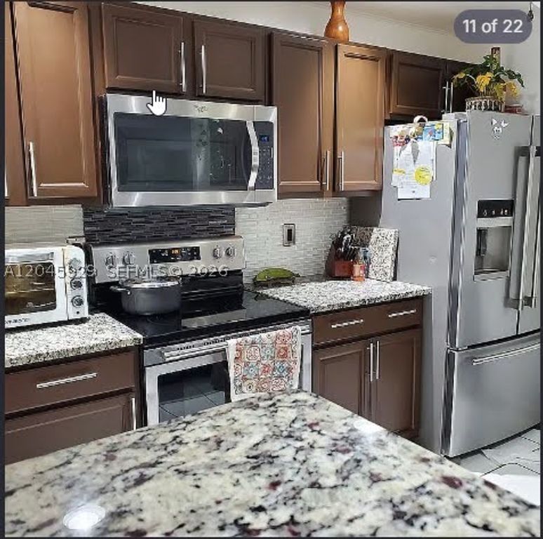 132 Sparrow Dr B, Royal Palm Beach, FL 33411